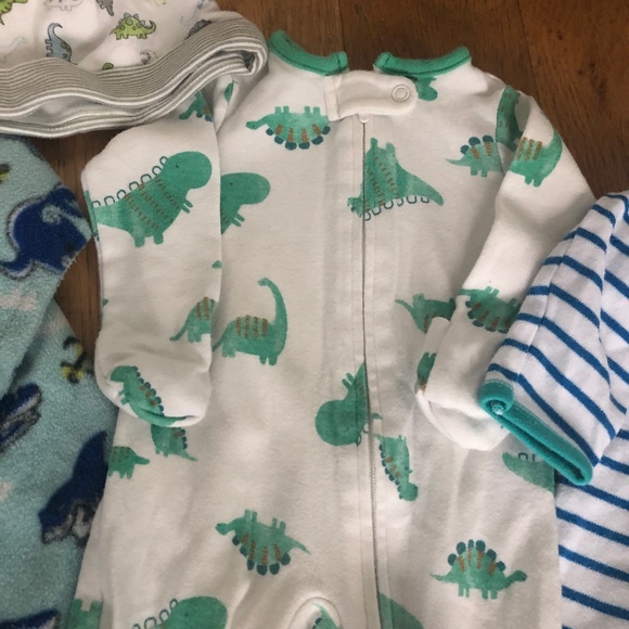 Baby boys onesies, sleepers, overalls and hats bundle -dinosaur,shark - Picture 3 of 5